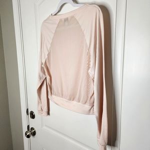 💥3/$30💥 Joylab Crop Long Sleeve Shirt With Mesh Back